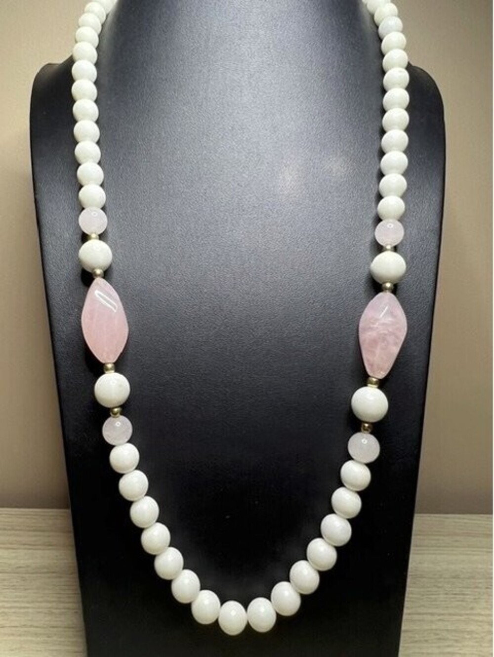 B7333 Vintage Long Beaded Necklace Rose Quartz White Agate Gold Tone 28"
